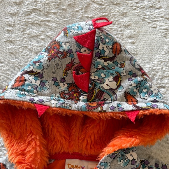 Gently loved Gray Zip up Dragon Print Hoodie Truly Scrumptious by Heidi Klum - Picture 5 of 10